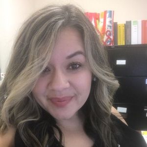 Meet your Posher, Roxana